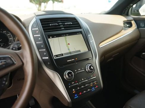Used 2016 Lincoln MKC Reserve w/ Lincoln MKC Climate Package FWD image 27