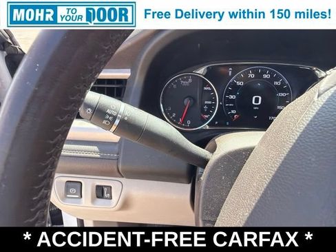 Used 2019 GMC Acadia Denali w/ Technology Package FWD image 18