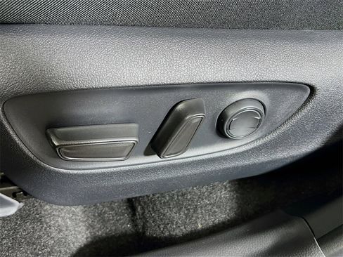 Certified 2025 Toyota RAV4 XLE image 18