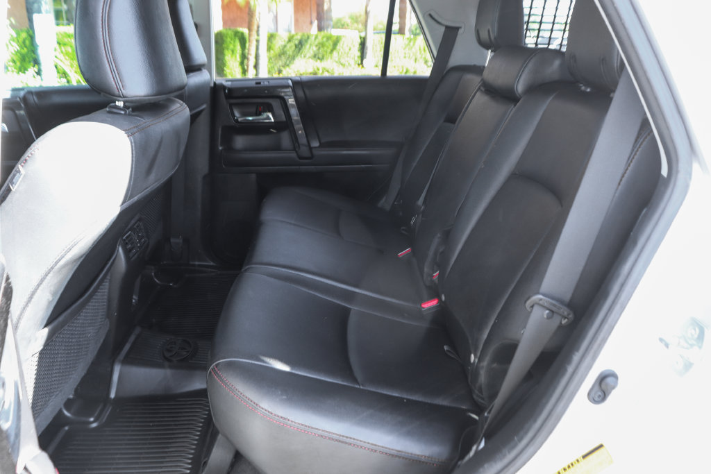 Used 2022 Toyota 4Runner TRD Off-Road Premium w/ Moonroof Package AWD/4WD image 34