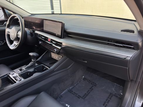 Used 2025 Kia K5 EX FWD image 14