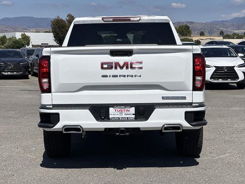 New 2026 GMC Sierra 1500 Elevation w/ X31 Off-Road Package AWD/4WD image 4