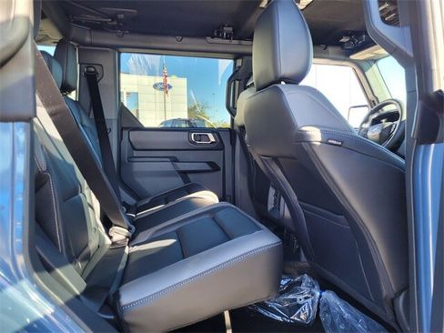 New 2025 Ford Bronco Outer Banks w/ Sasquatch Package image 11