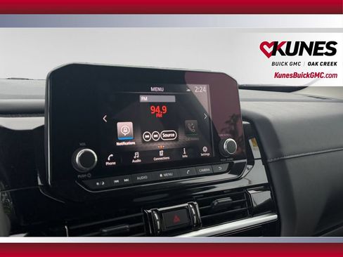 Used 2025 Nissan Pathfinder SV AWD/4WD image 26