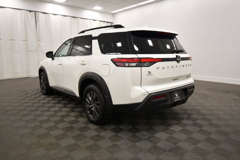 Used 2022 Nissan Pathfinder SV w/ SV Premium Package AWD/4WD image 5