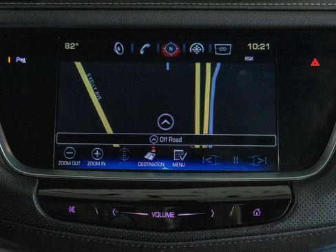 Used 2018 Cadillac XT5 Luxury w/ Driver Awareness Package FWD image 5