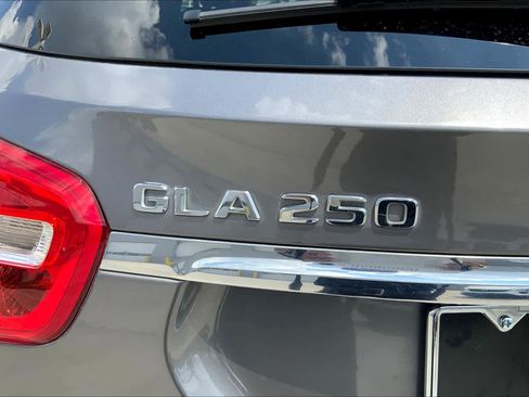 Used 2019 Mercedes-Benz GLA 250 image 10