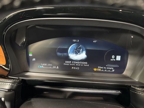 Certified 2022 Lincoln Corsair Reserve w/ Equipment Group 201A image 38