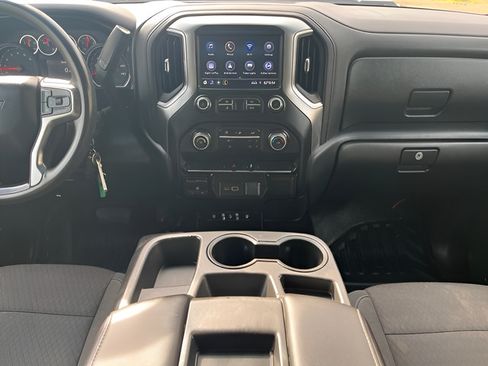 Used 2020 Chevrolet Silverado 2500 LT AWD/4WD image 22