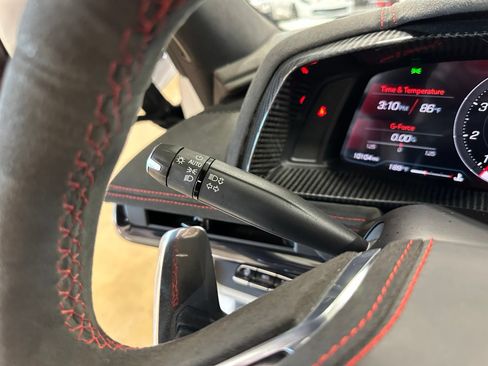 Used 2023 Chevrolet Corvette Stingray Premium Conv w/ Z51 Performance Package RWD image 27