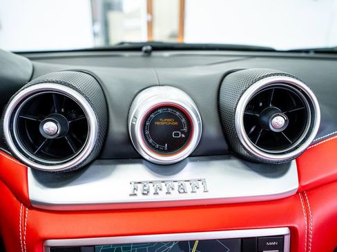 Used 2017 Ferrari California T image 53