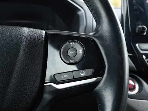 Used 2018 Honda Odyssey Touring image 14