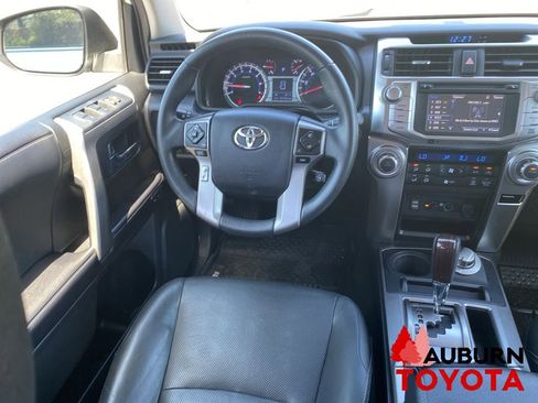 Used 2018 Toyota 4Runner Limited AWD/4WD image 33