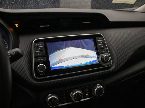 New 2025 Nissan Kicks Play S image 33