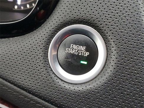 Used 2019 Cadillac XT5 Luxury image 24