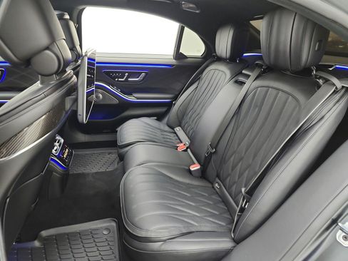 Used 2025 Mercedes-Benz S 63 AMG S image 13