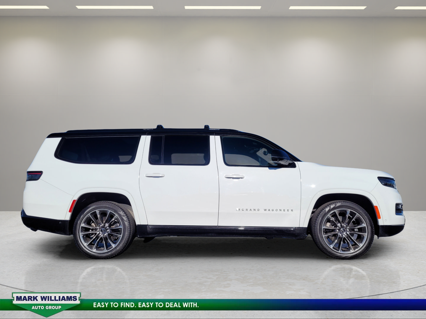 Used 2025 Jeep Grand Wagoneer L Series II Obsidian w/ Quick Order Packagew 28T AWD/4WD image 4