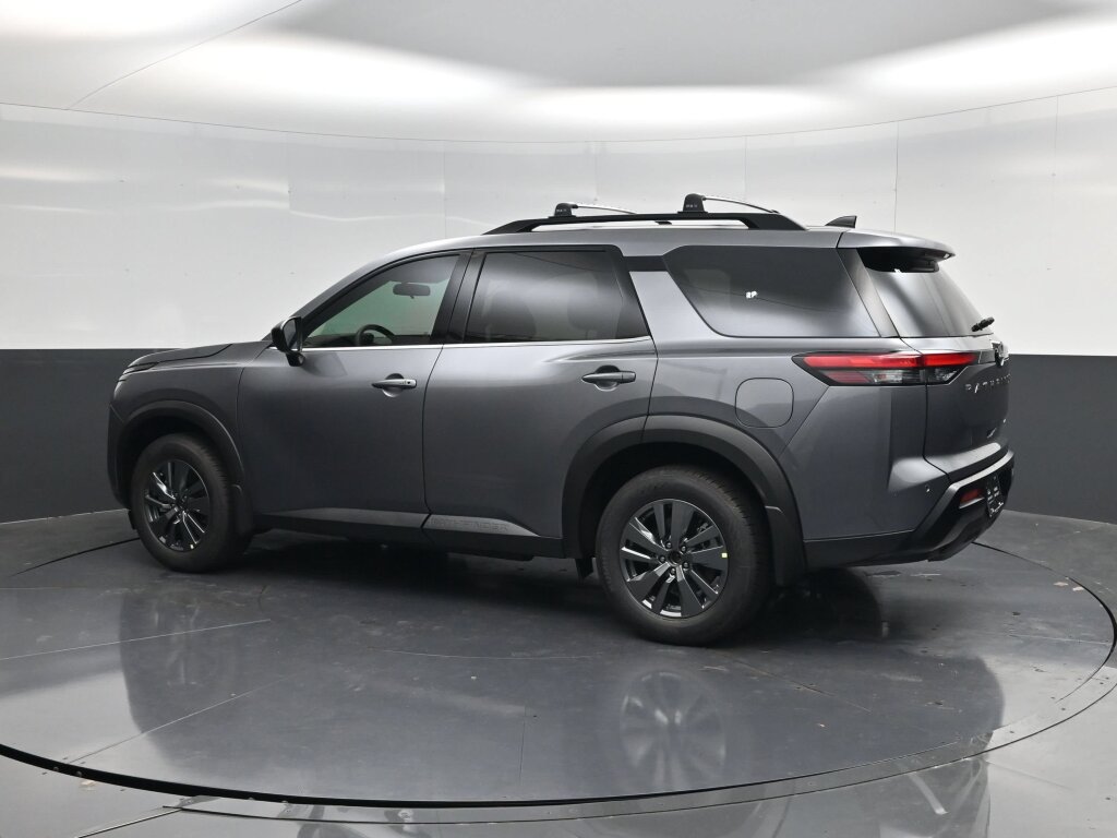 New 2026 Nissan Pathfinder SV w/ Cargo Package AWD/4WD image 5