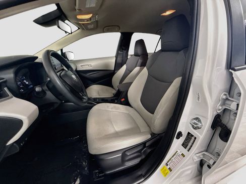 Used 2022 Toyota Corolla L FWD image 21
