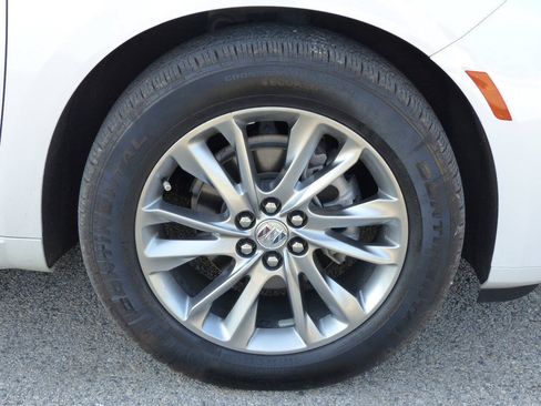Used 2023 Buick Enclave Avenir w/ Avenir Technology Package AWD/4WD image 13