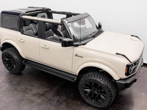 Used 2025 Ford Bronco Outer Banks AWD/4WD image 26