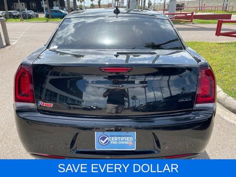 Used 2023 Chrysler 300 Touring L RWD image 5