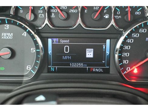 Used 2019 Chevrolet Suburban Premier image 42