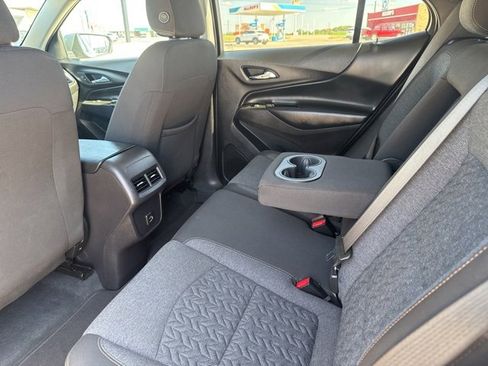 Used 2024 Chevrolet Equinox LT image 18
