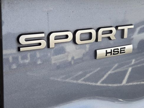 Used 2019 Land Rover Discovery Sport HSE image 10