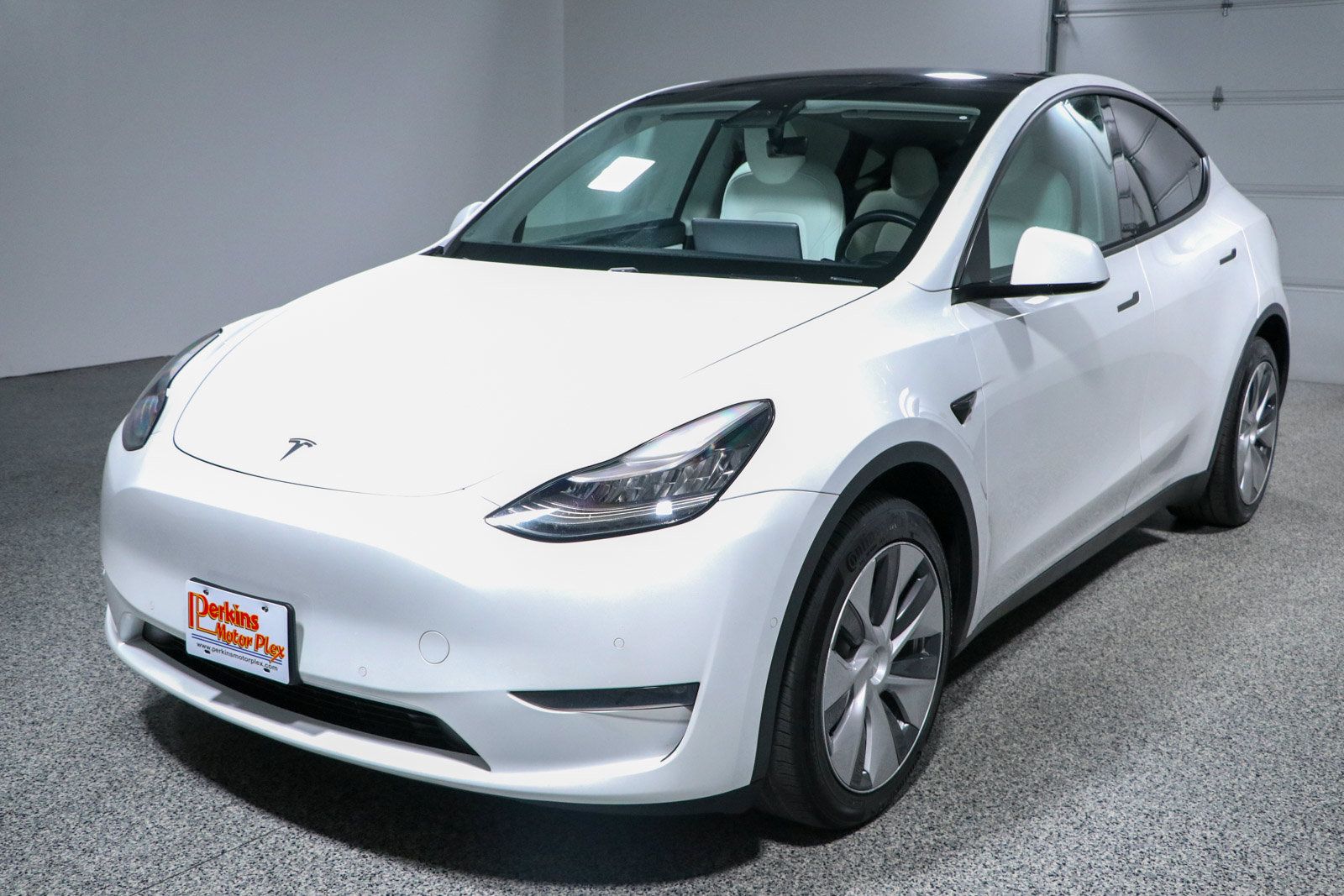 Used 2020 Tesla Model Y Long Range AWD/4WD image 26