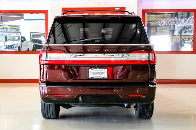 Used 2018 Lincoln Navigator Black Label w/ Cargo Package AWD/4WD image 11