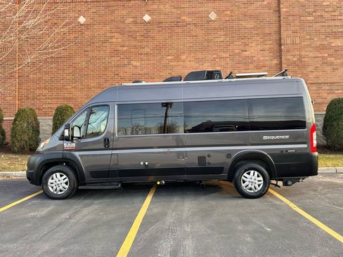 Used 2021 RAM ProMaster 3500 w/ Convenience Group image 3