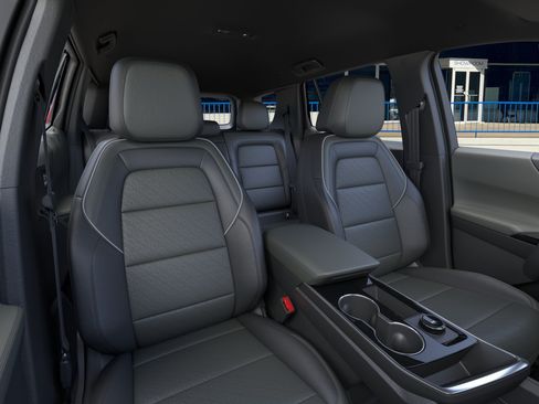 New 2026 Chevrolet Equinox LT w/ Convenience Package II FWD image 16