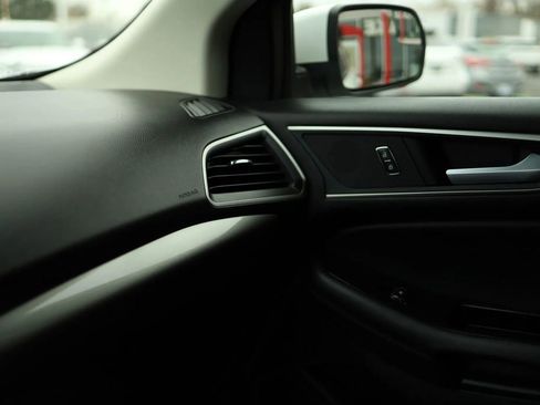 Used 2018 Ford Edge SEL w/ Canadian Touring Package image 30
