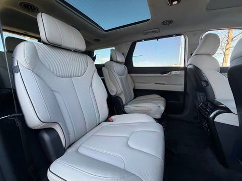 Certified 2024 Hyundai Palisade Calligraphy AWD/4WD image 44