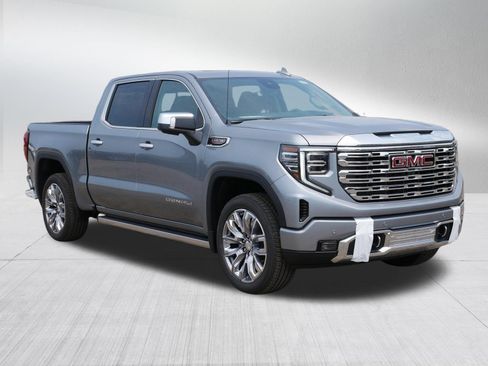 New 2026 GMC Sierra 1500 Denali w/ Denali Reserve Package AWD/4WD image 7