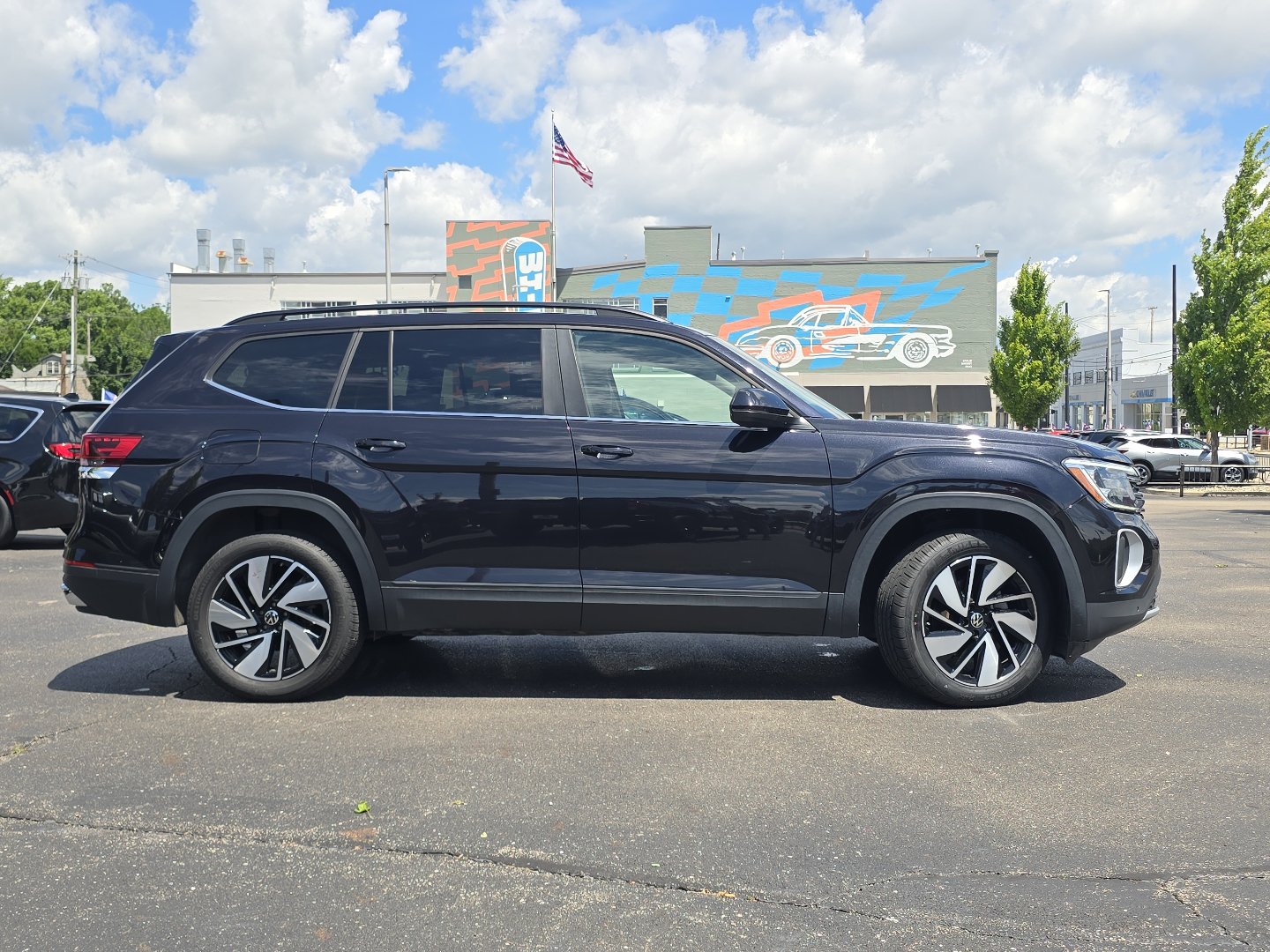 Used 2024 Volkswagen Atlas SE AWD/4WD image 25