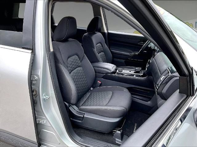 Certified 2024 Nissan Pathfinder SV w/ Cargo Package AWD/4WD image 11