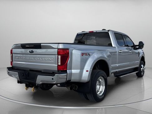 Used 2020 Ford F350 Lariat w/ Lariat Ultimate Package image 3