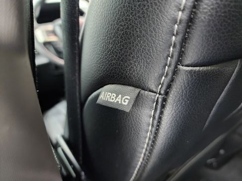 Used 2020 Ford F350 Lariat image 43