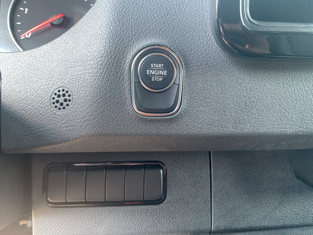 Used 2025 Mercedes-Benz Sprinter 2500 image 15