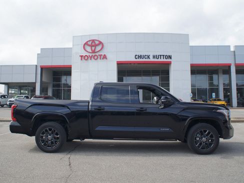 Used 2024 Toyota Tundra Platinum image 1