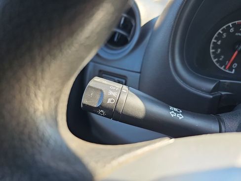 Used 2017 Nissan Versa S image 26