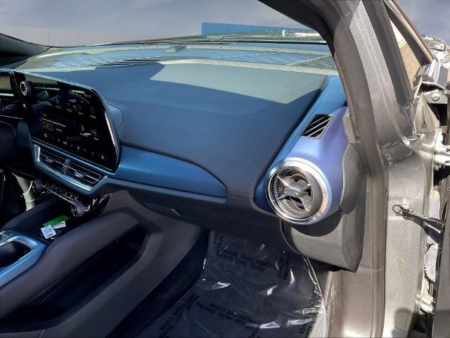 Certified 2024 Chevrolet Equinox EV LT w/ LPO, Active Package FWD image 28