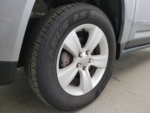 Used 2016 Jeep Compass Latitude AWD/4WD image 31