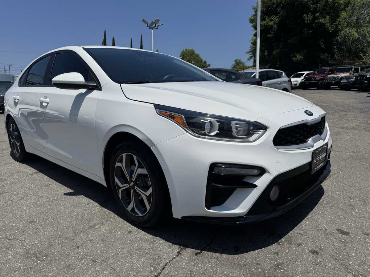 Used 2021 Kia Forte LXS FWD image 1