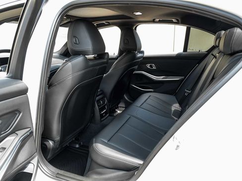 Used 2025 BMW 330i xDrive Sedan w/ Premium Package AWD/4WD image 38