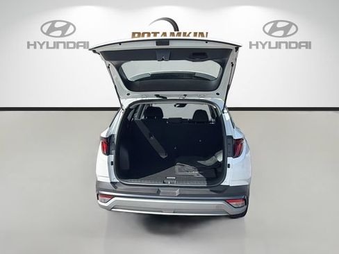 Certified 2025 Hyundai Tucson SE FWD image 23