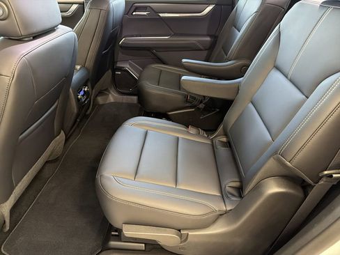 New 2026 GMC Acadia Elevation image 20