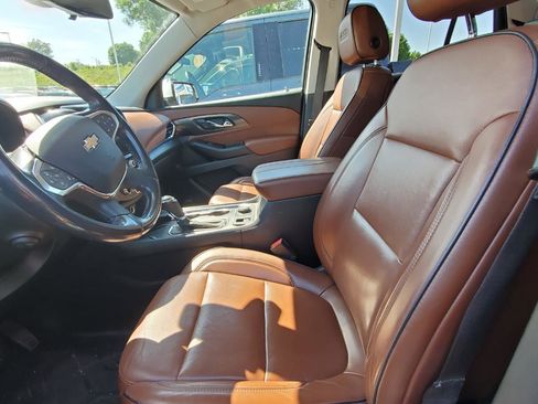 Used 2019 Chevrolet Traverse High Country w/ LPO, Floor Liner Package AWD/4WD image 3